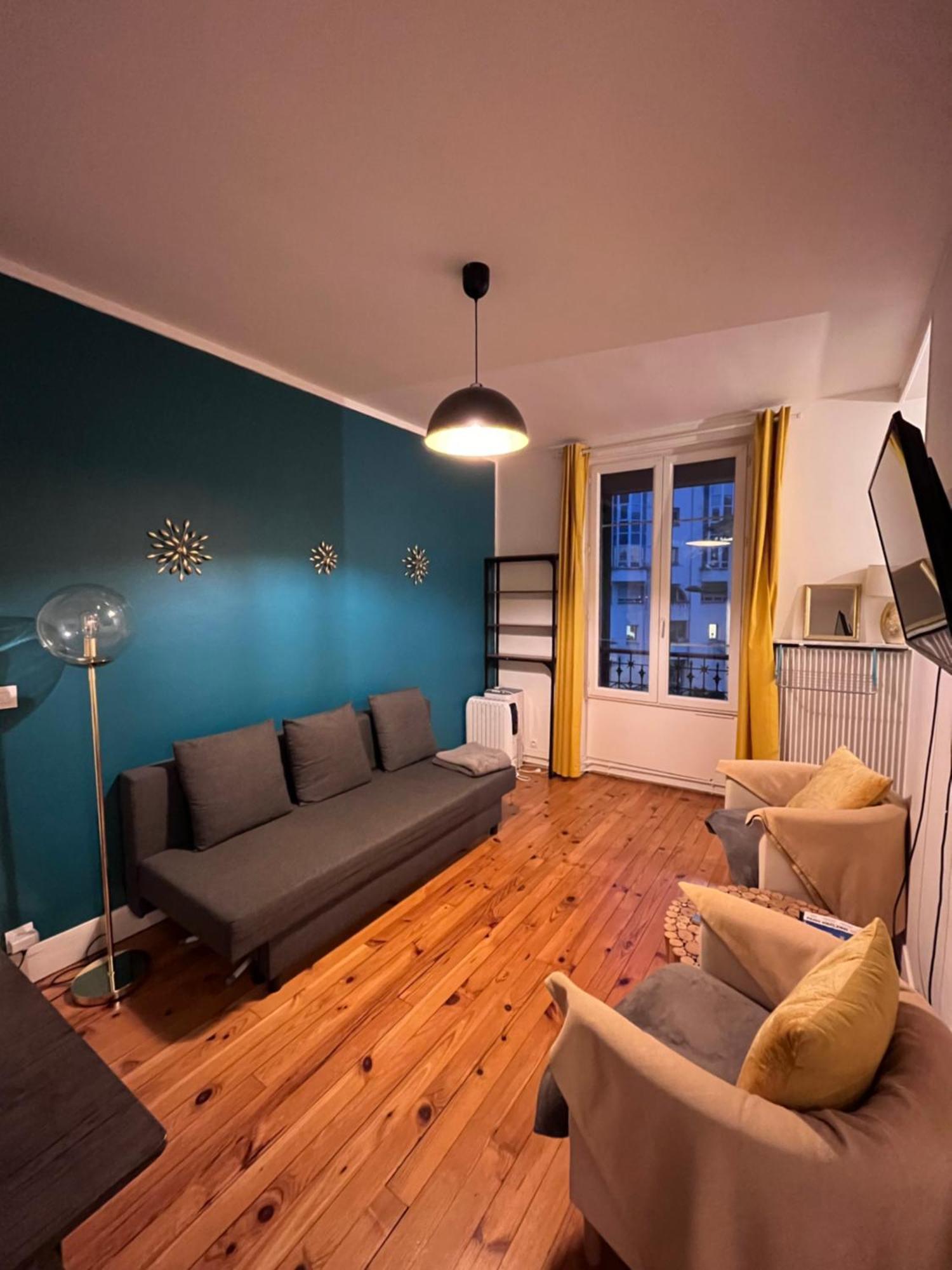 Paris Eiffel Flats Apartment Exterior photo